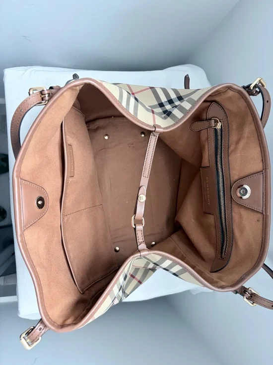 Burberry Beige Plaid Shoulder Bag with Brown Leather Straps - Picture 2 of 8